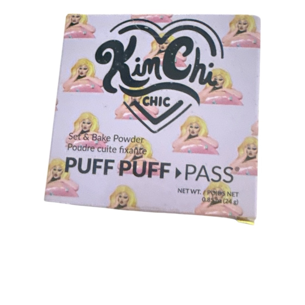 KimChi Chic Beauty “Puff Puff Pass” Set & Bake Powder 💕